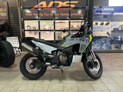 2027 HUSQVARNA NORDEN 901 - Q01935