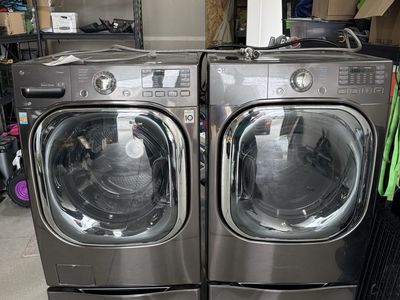 LG Steam Washer and Steam Dryer (Electric)