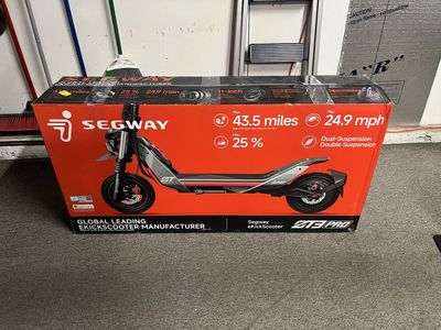 Segway Ninebot ZT3 Pro eKickScootrt