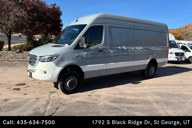 2025 Mercedes-Benz Sprinter 3500XD