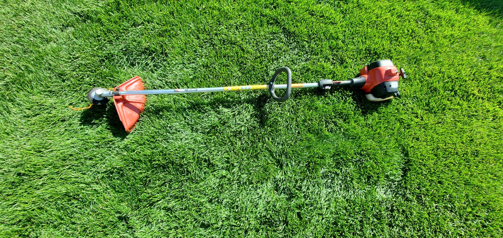 Redmax BC280 string trimmer