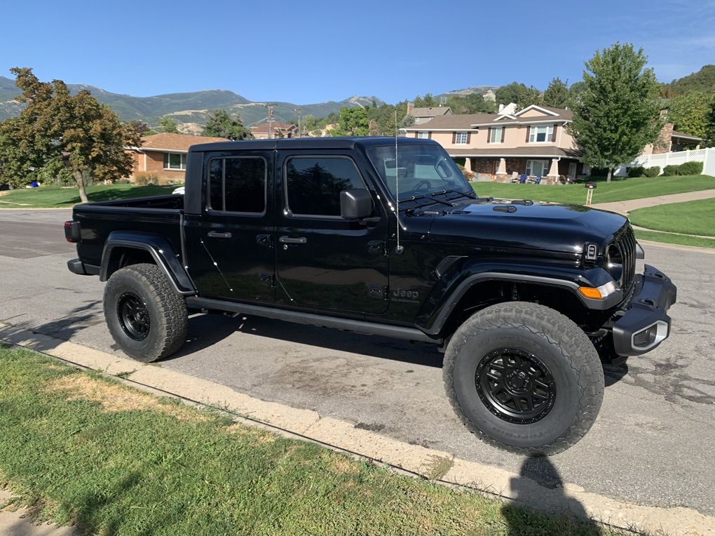 2022 Jeep Gladiator Sport S
