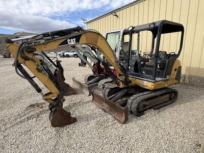 2005 Cat 202.5 Excavator