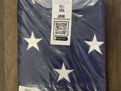 2 American flags