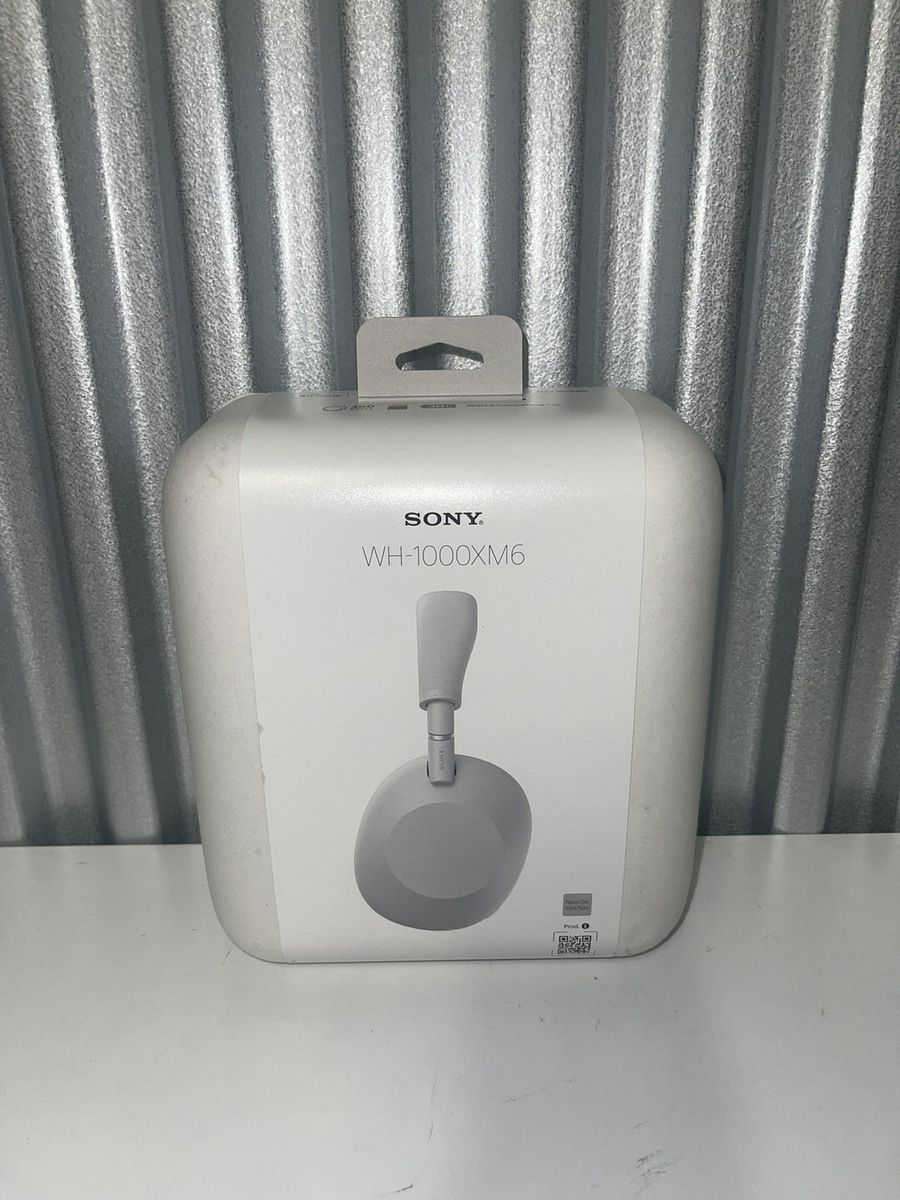 Sony WH-1000XM6 Headphones - Silver