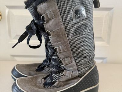 Womens 9 Sorel Joan Of Arctic Winter Boots