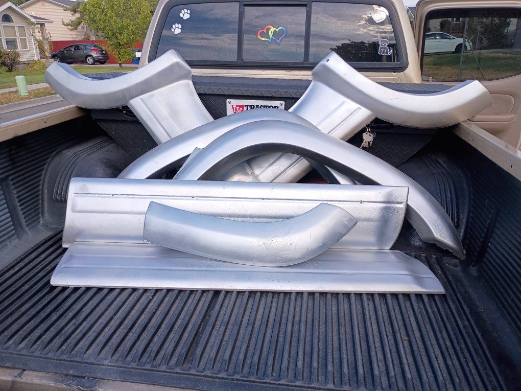3rd Gen Toyota 4Runner Limited V6 4x4 OEM Fender Flares — 1996–2002