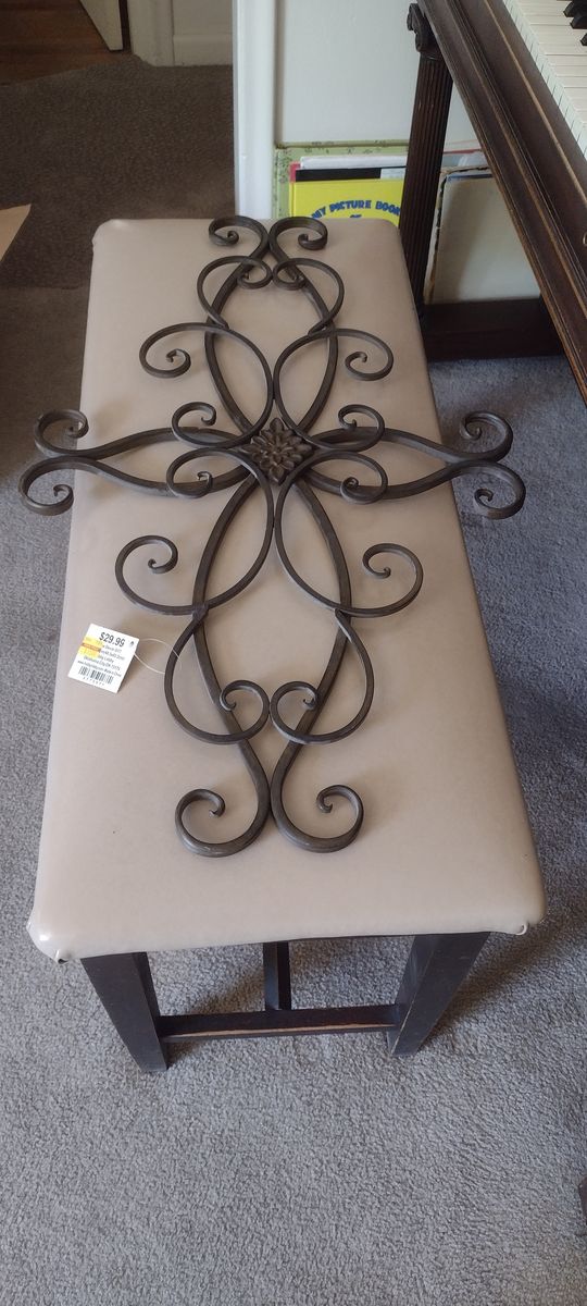 Iron metal wall decor never used