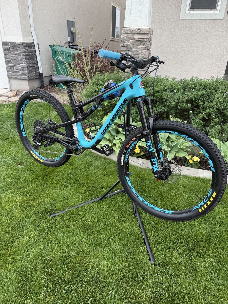 Rocky Mountain Carbon S/M Mountain bike