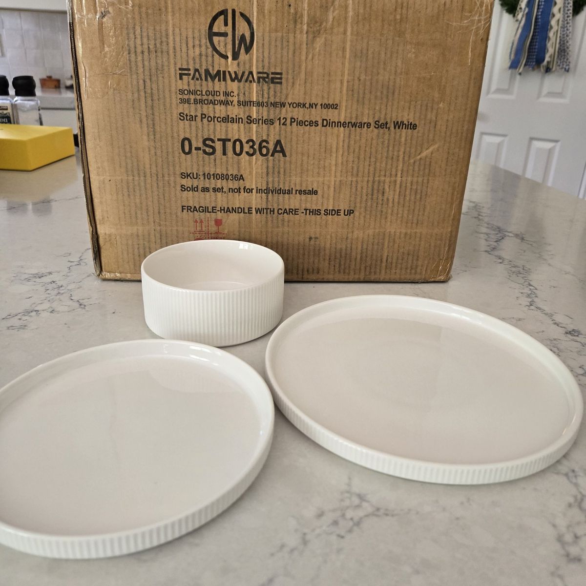 Famiware 12 pc Stoneware Dinner Set