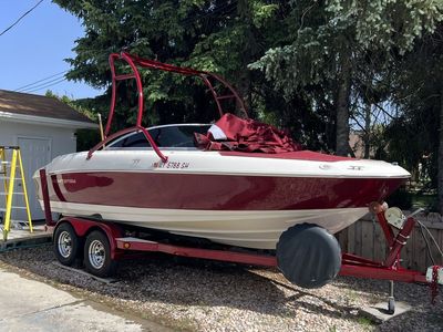 2001 21ft Monterey ski boat fun toy!!
