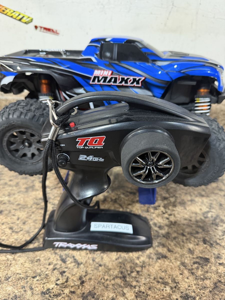 Traxxas Mini Maxx RC Monster Truck & TQ 2.4GHz Radio Controller - Blue/Black