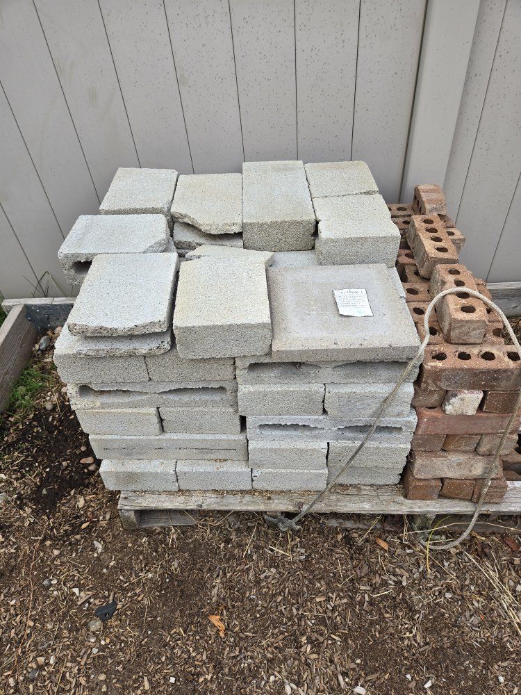 40+ cinder Blocks
