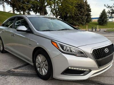 2016 Hyundai SONATA Hybrid SE
