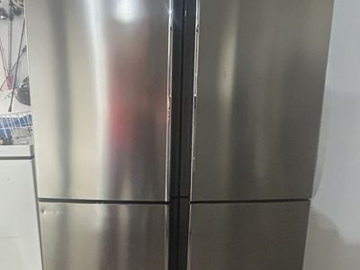 Stainless steel French door refrigerator