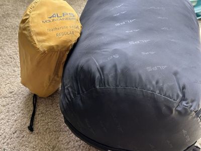 ALPS Mountaineering Featherlite Series Regular Sleeping Gear Set