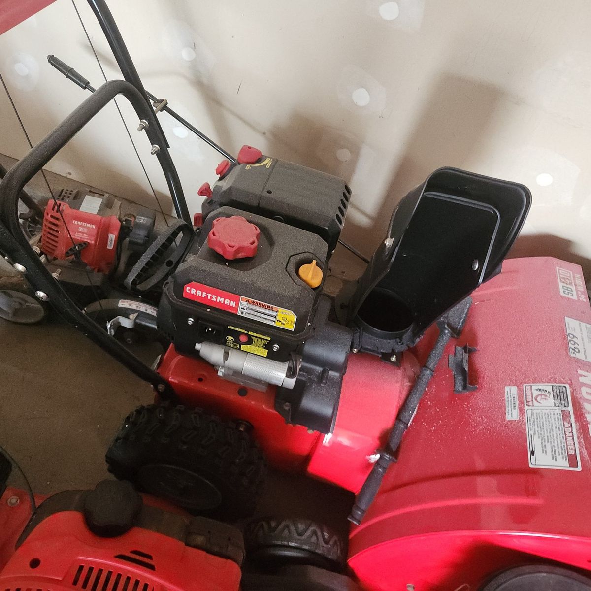 snow blower  24 in swatche used 3 times