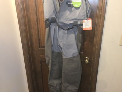 Patagonia fishing waders new with tags XL