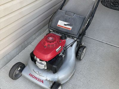 Honda HRR216 Lawn Mower
