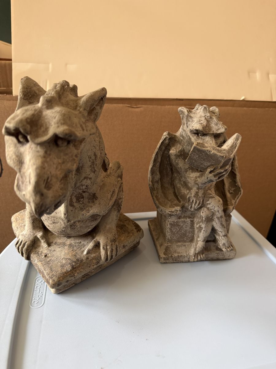 Gargoyle Statues (Set of 2) – Gothic Decor