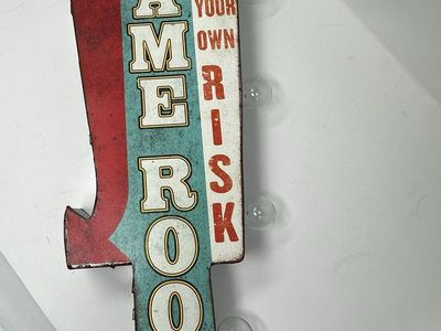 Light-Up Game Room Sign – 25” Retro Wall Decor