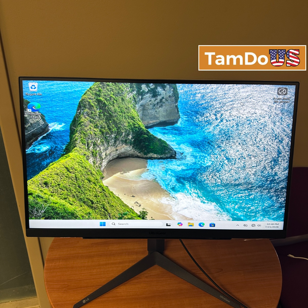 LG UltraGear 27GR83Q-B 27" QHD 2560x1440 240Hz 1ms IPS Gaming Monitor G-SYNC
