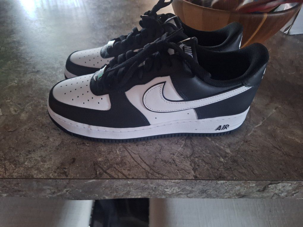 Nike Air Force 1 Low Panda Black White - Size 10.5