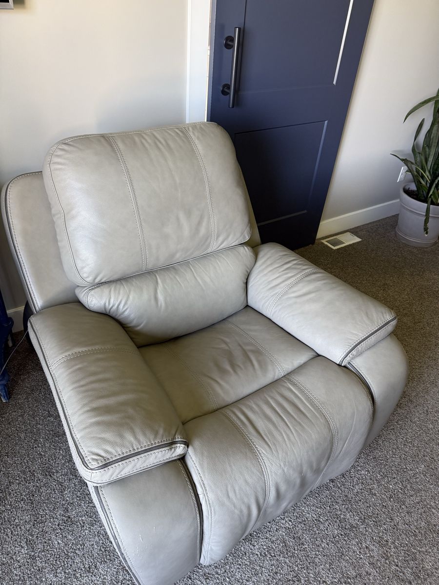 Recliner 