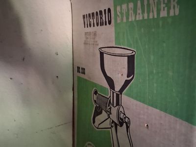 Hand Strainer