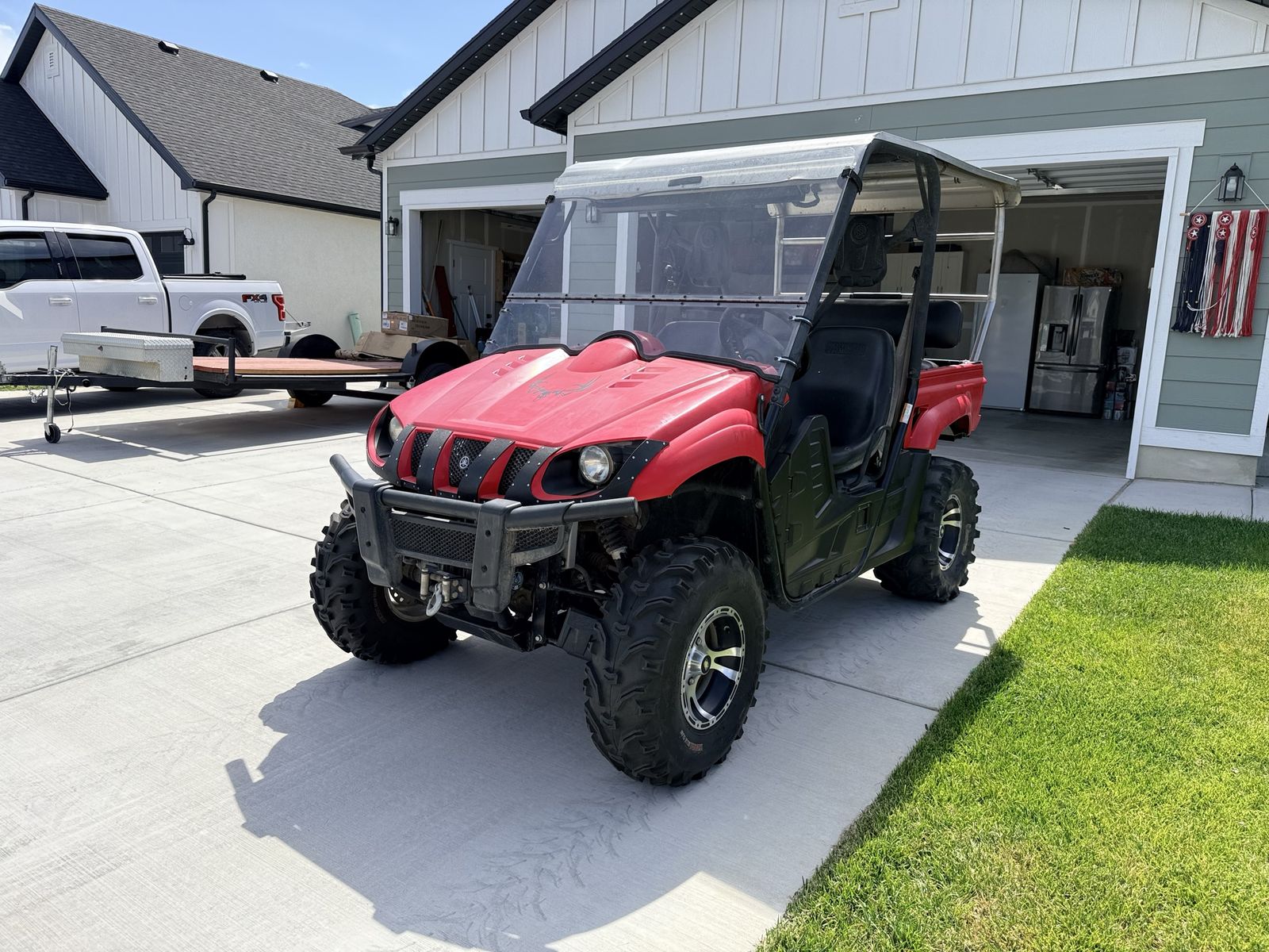 Red Yamaha Rhino Side by Side UTV - Excellent Condition with Windshield
