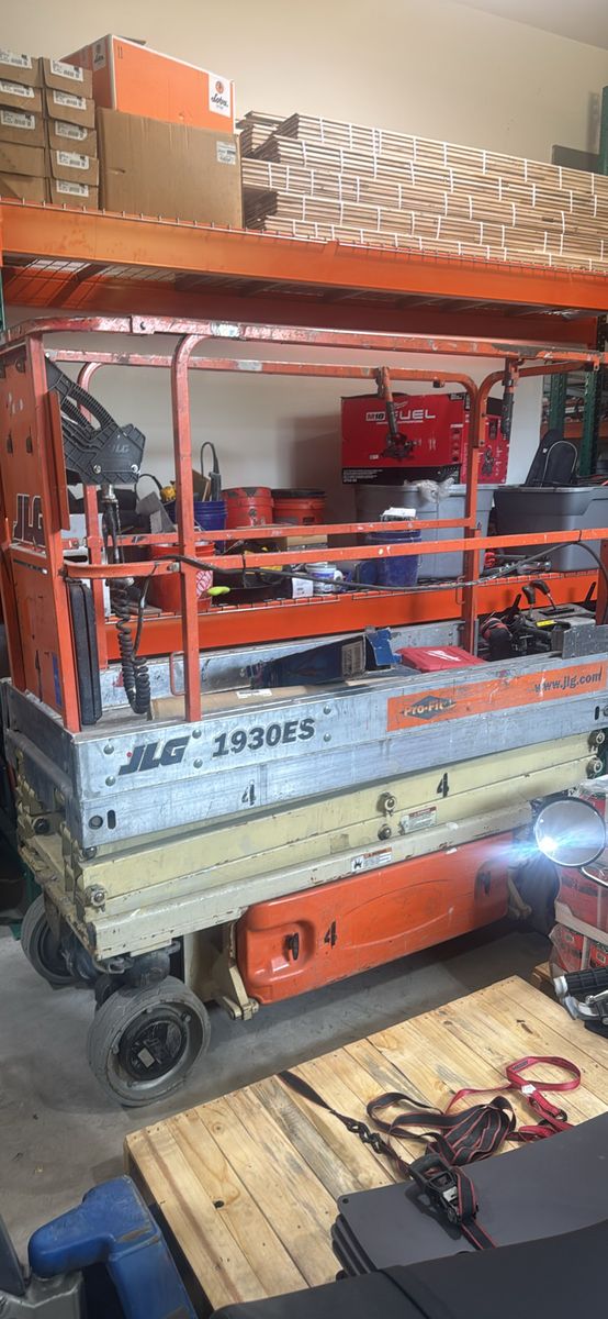 JLG 1930ES Electric Scissor Lift