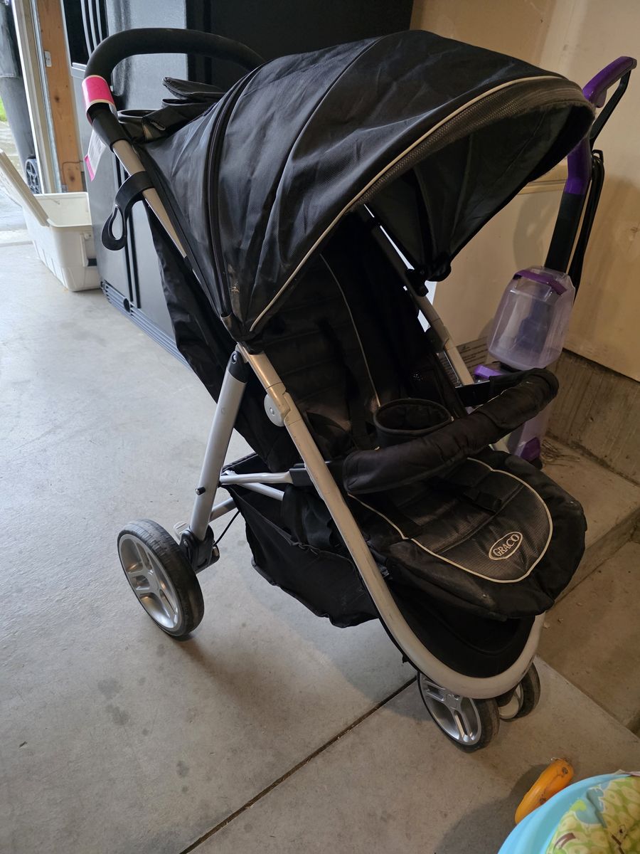 Graco kid stroller