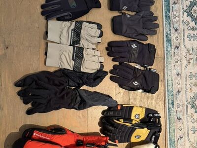 Mountaneering Gloves - Selling entire set - Size L