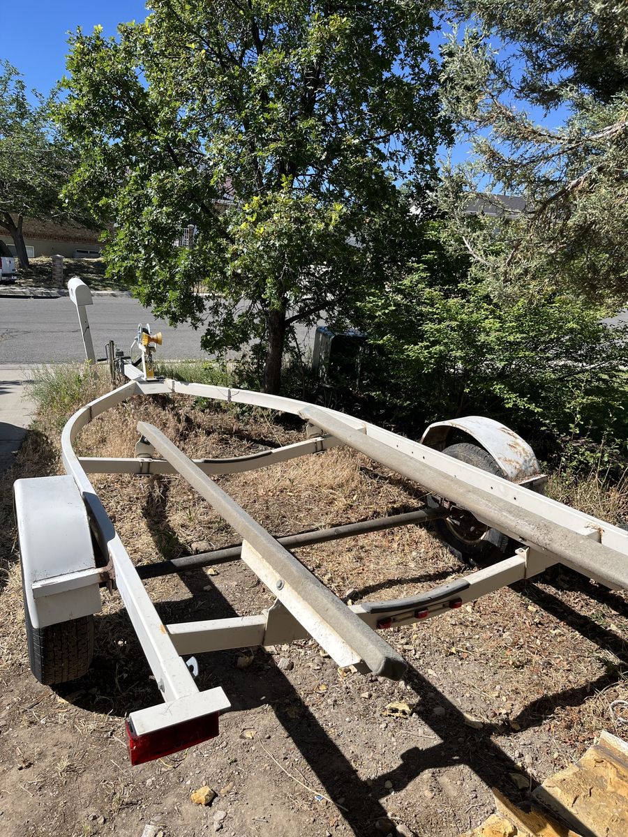 Single Axle Boat Trailer - Used (No Title)