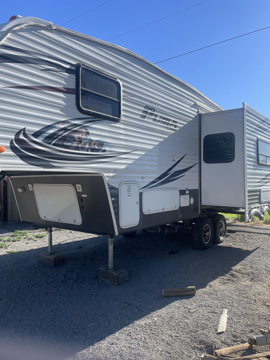 Palomino puma 5th wheel