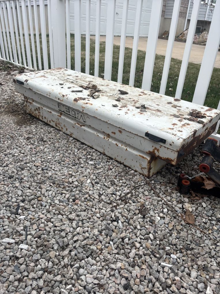 Mid Sized Truck Tool Box