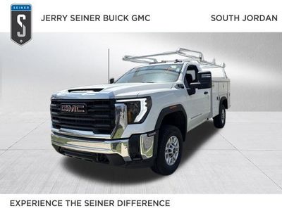 2025 GMC 2500 Pro