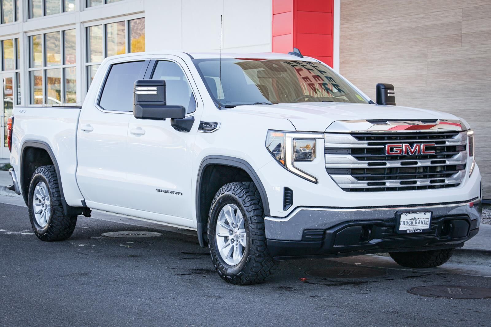 2023 GMC 1500 SLE