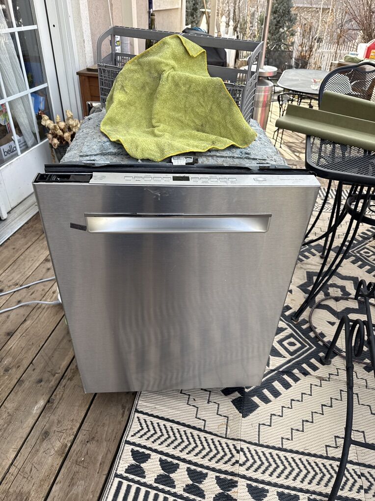 Free Bosch Silence Plus 44 Dishwasher For Parts