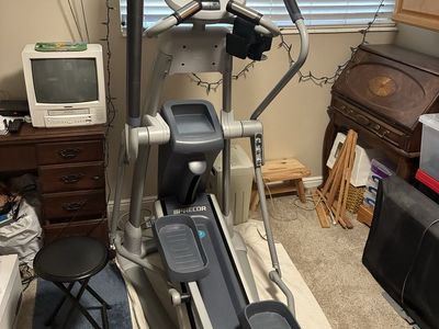 Precor EFX Elliptical Machine