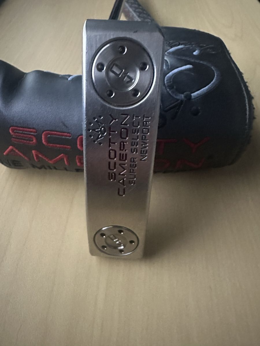 Scotty Cameron Super Select Newport Putter - Milled in USA, Excellent Condition with Head cover and original grip.