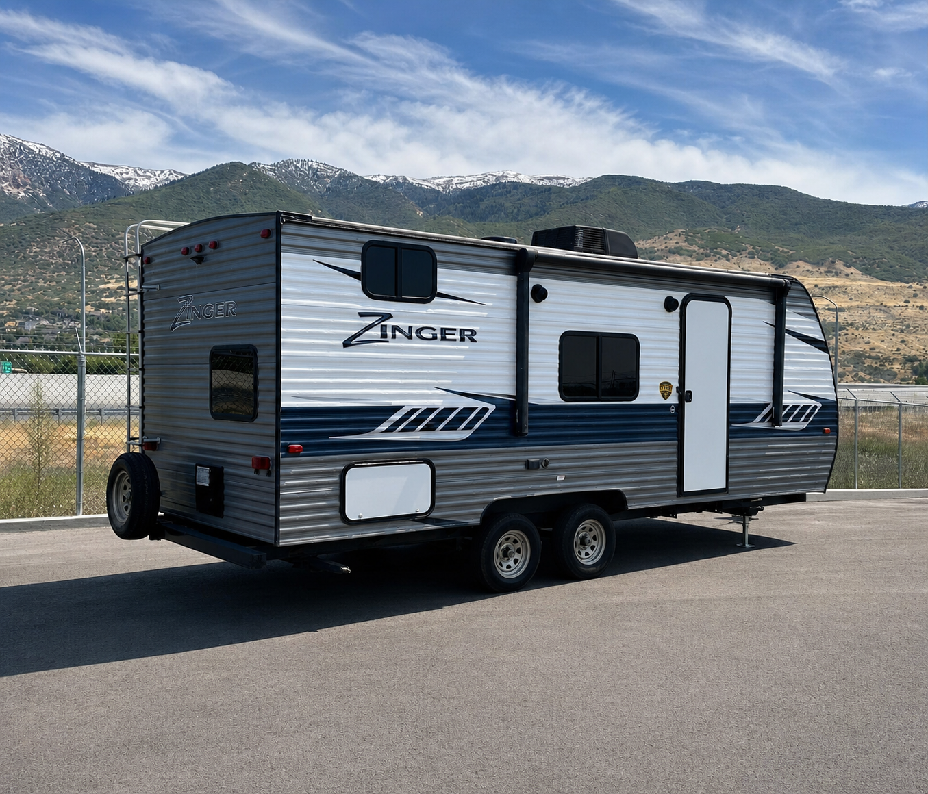 2019 Crossroads Zinger Lite