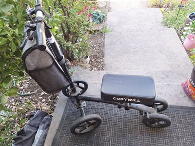 Knee scooter