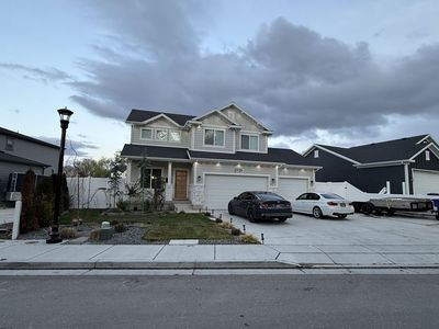 Brand New Luxurious 1 bed/1 Bath Apartment