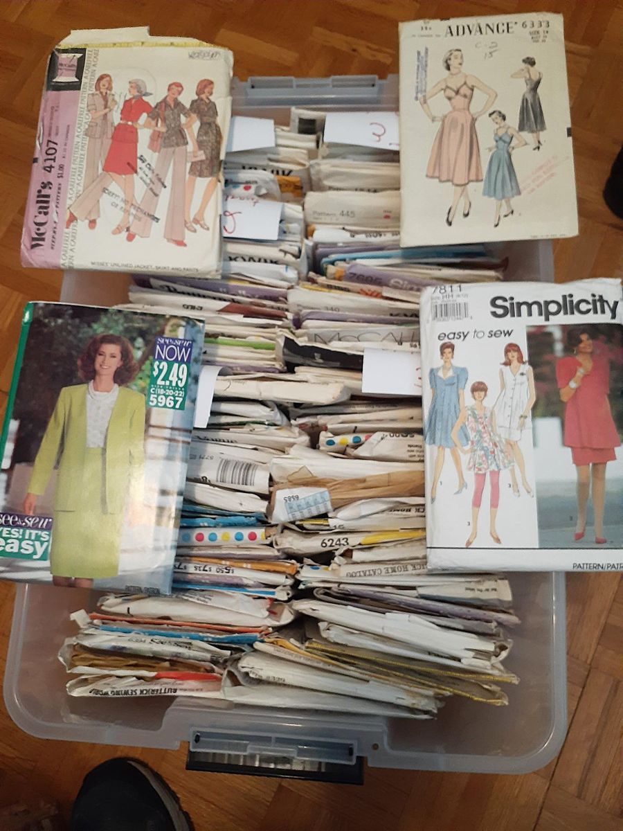 VINTAGE SEWING PATTERNS