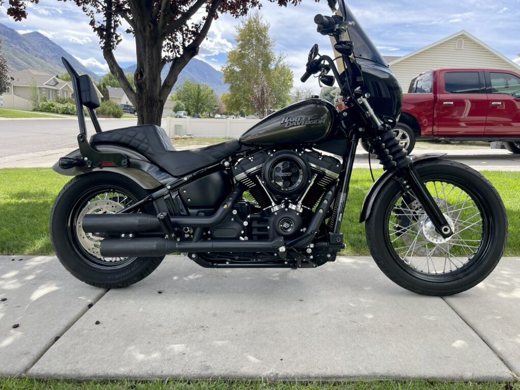 Harley Davidson Street Bob107