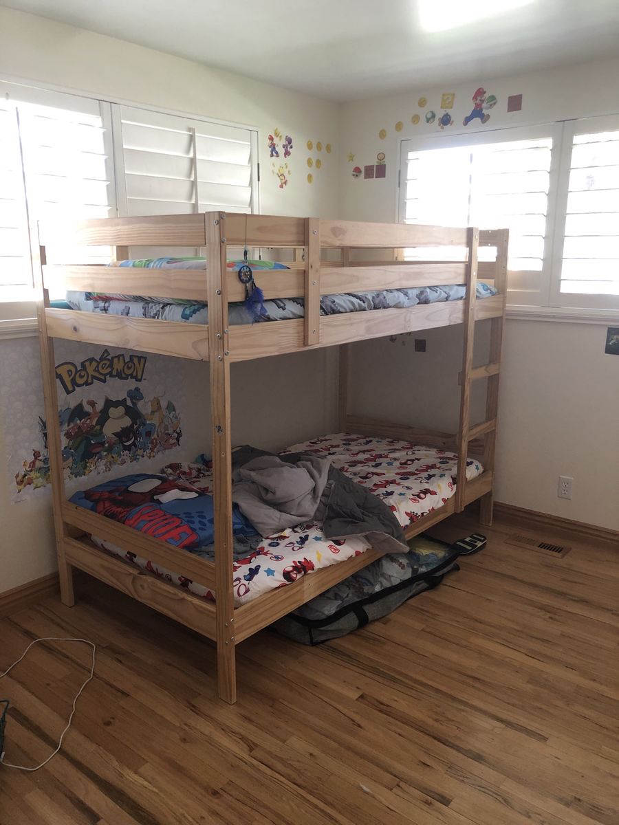 Twin Bunk Bed