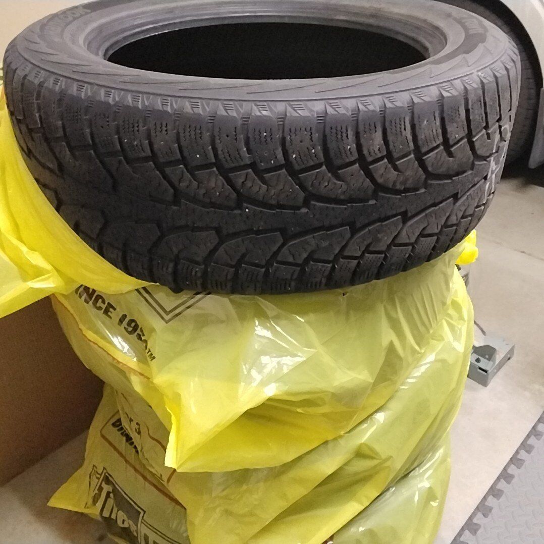 Hankook Snow Tires 275/55 R20