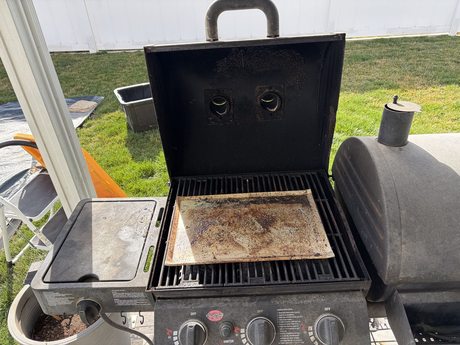 Combo Gas Grill/Stick Smoker BBQ