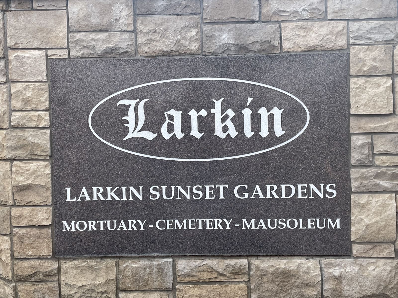 Tandem Crypt at Larkin Sunset Gardens